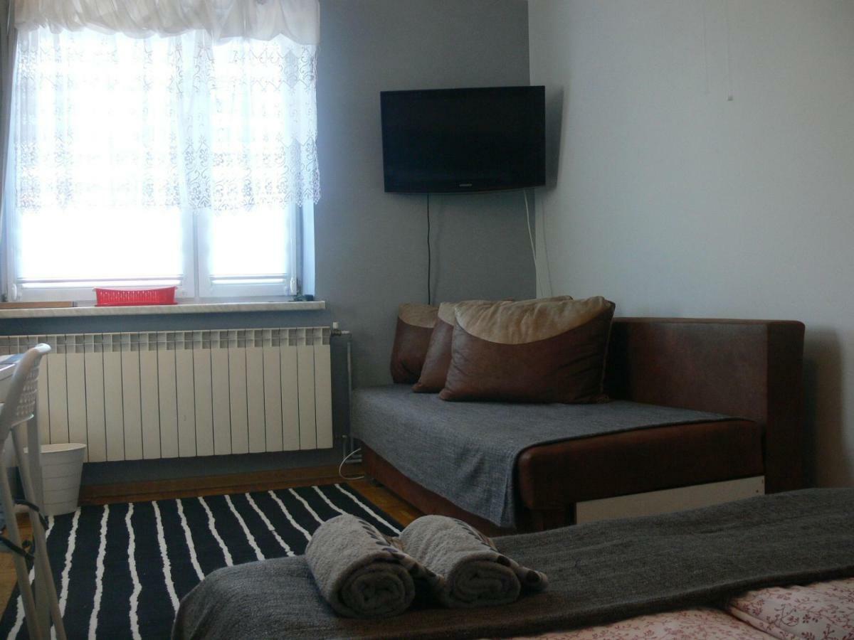 Pokoj Uniejów Extérieur photo
