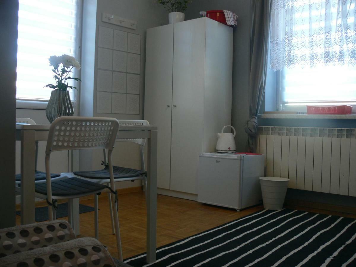 Pokoj Uniejów Extérieur photo